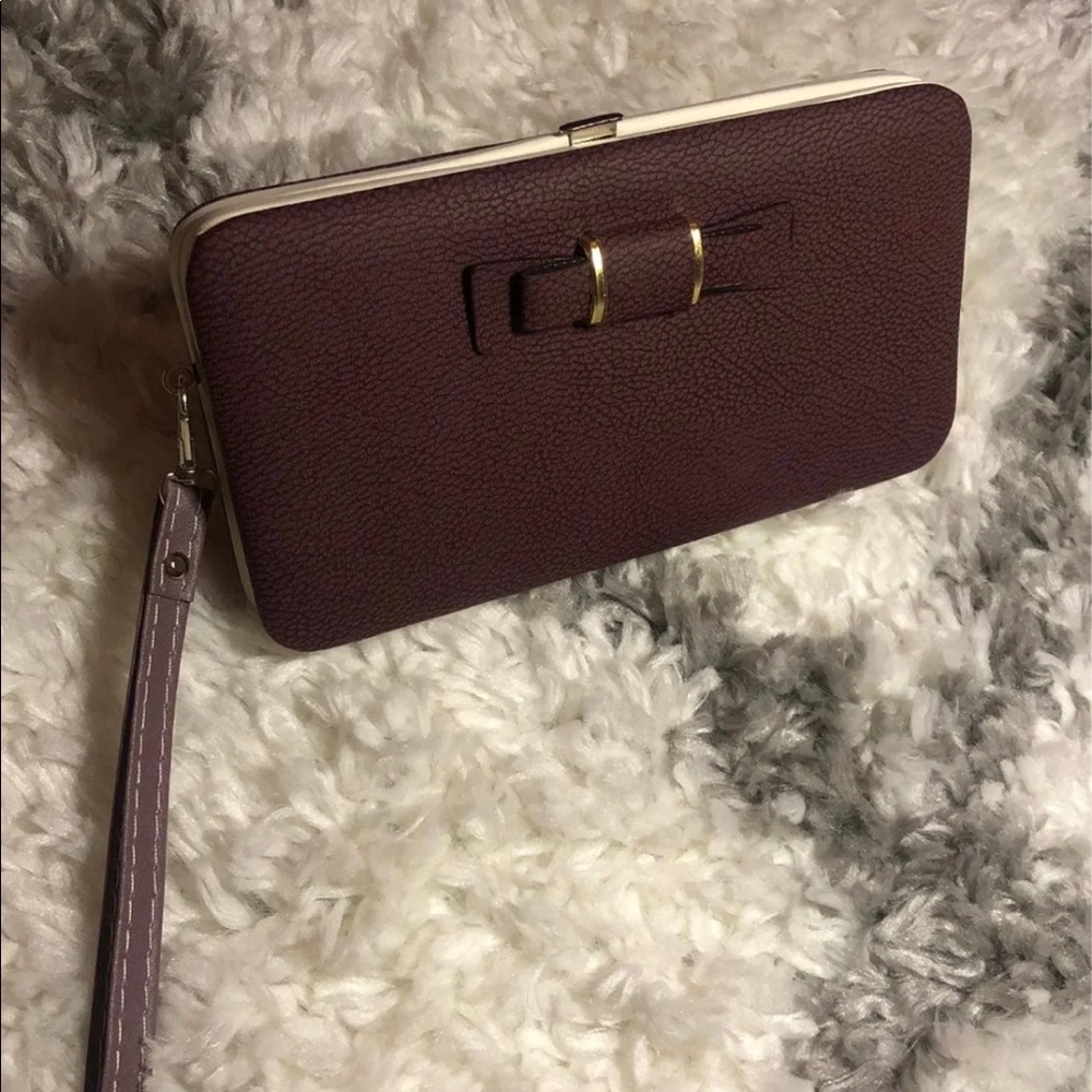 Fashion wallet with coin purse - Picture 3 of 11